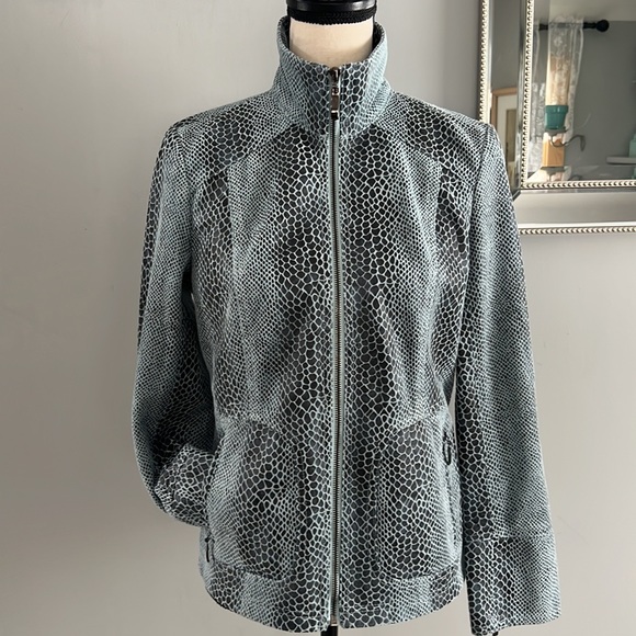 Dialogue Jacket - Picture 3 of 15